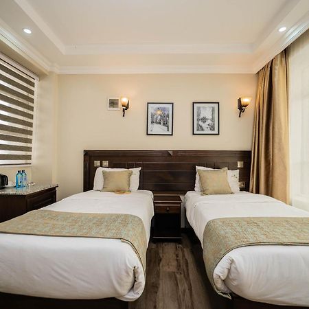 Hemak Suites Hotel Nairobi Esterno foto