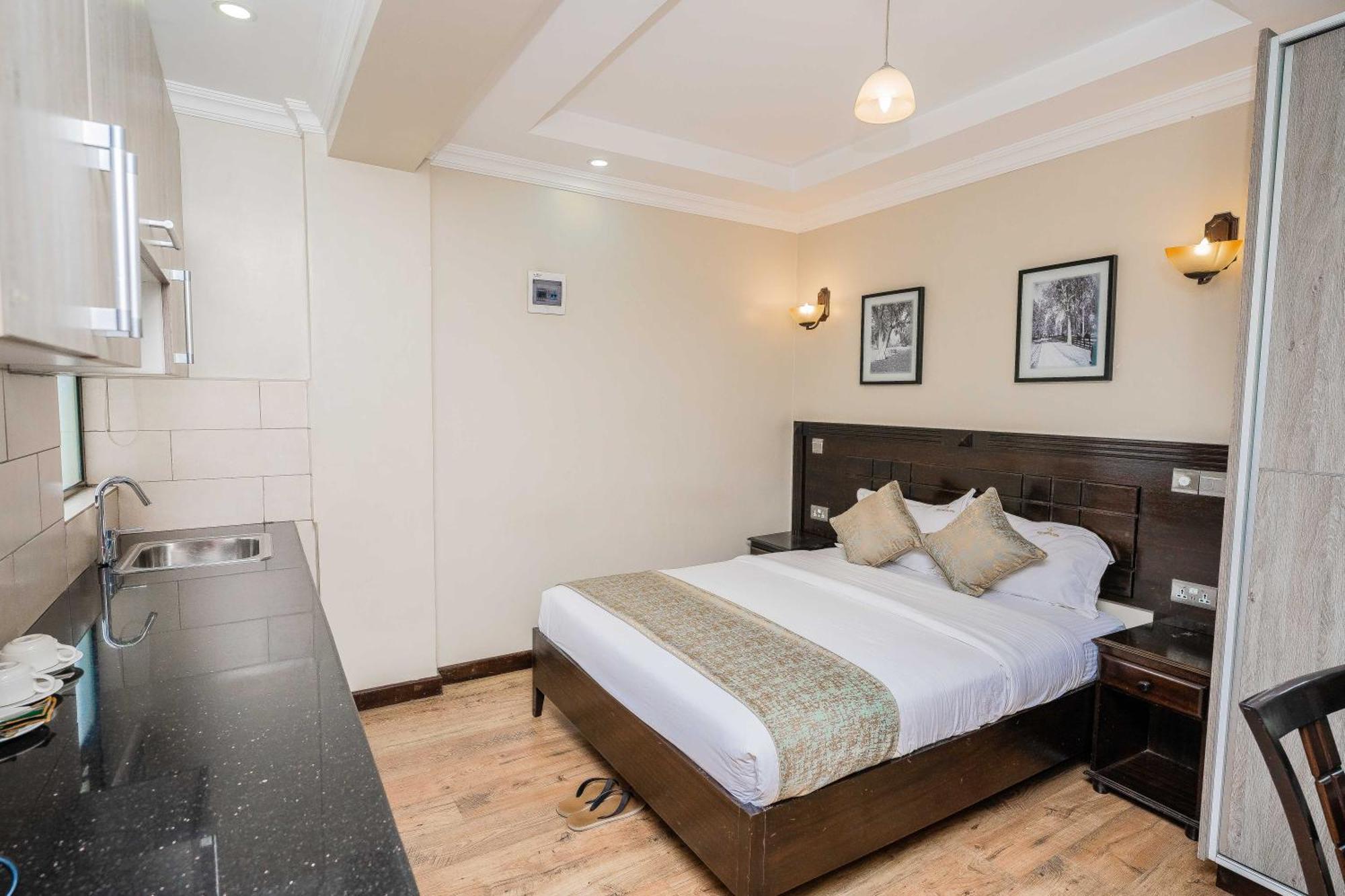 Hemak Suites Hotel Nairobi Esterno foto