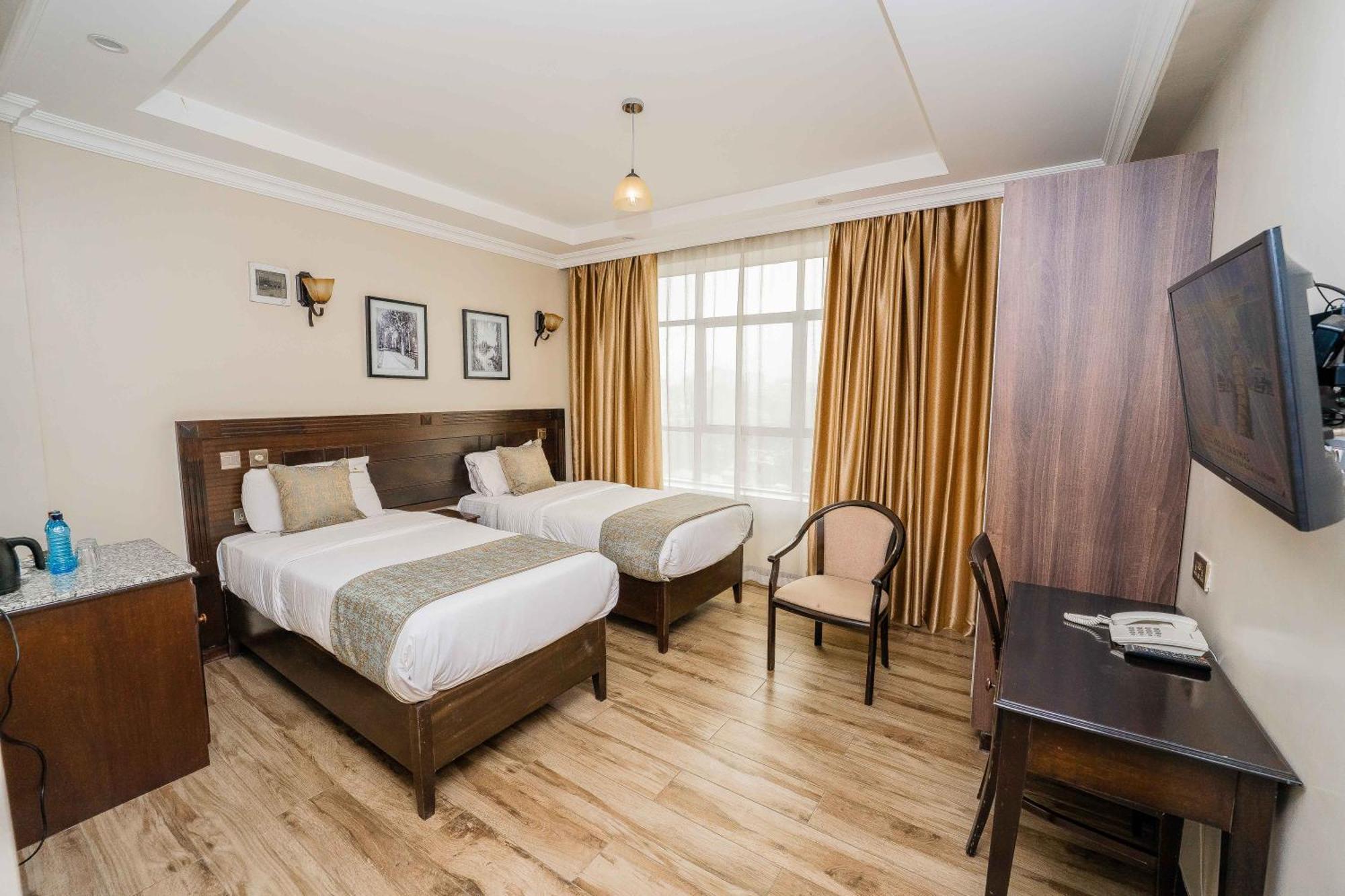 Hemak Suites Hotel Nairobi Esterno foto