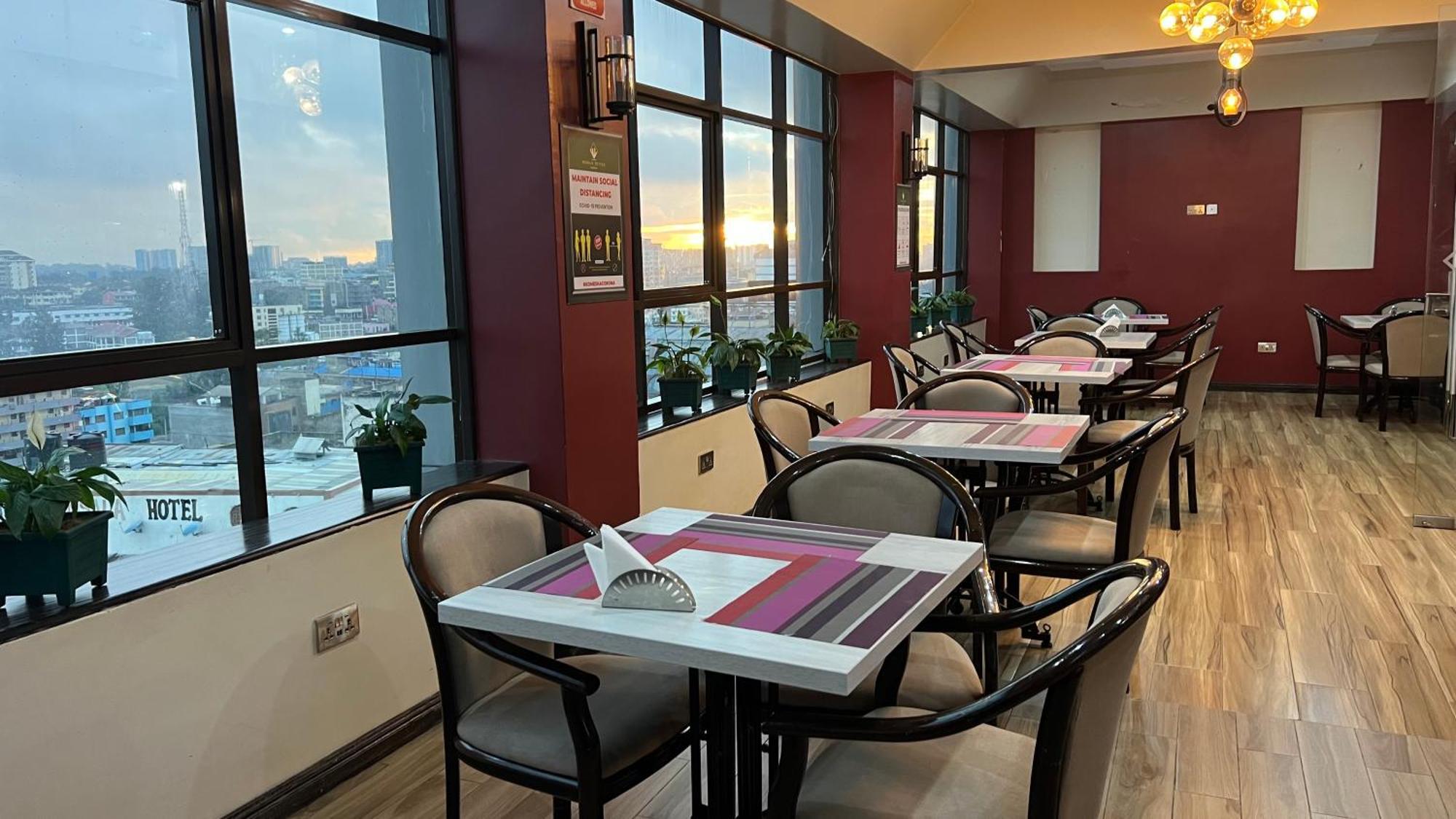 Hemak Suites Hotel Nairobi Esterno foto