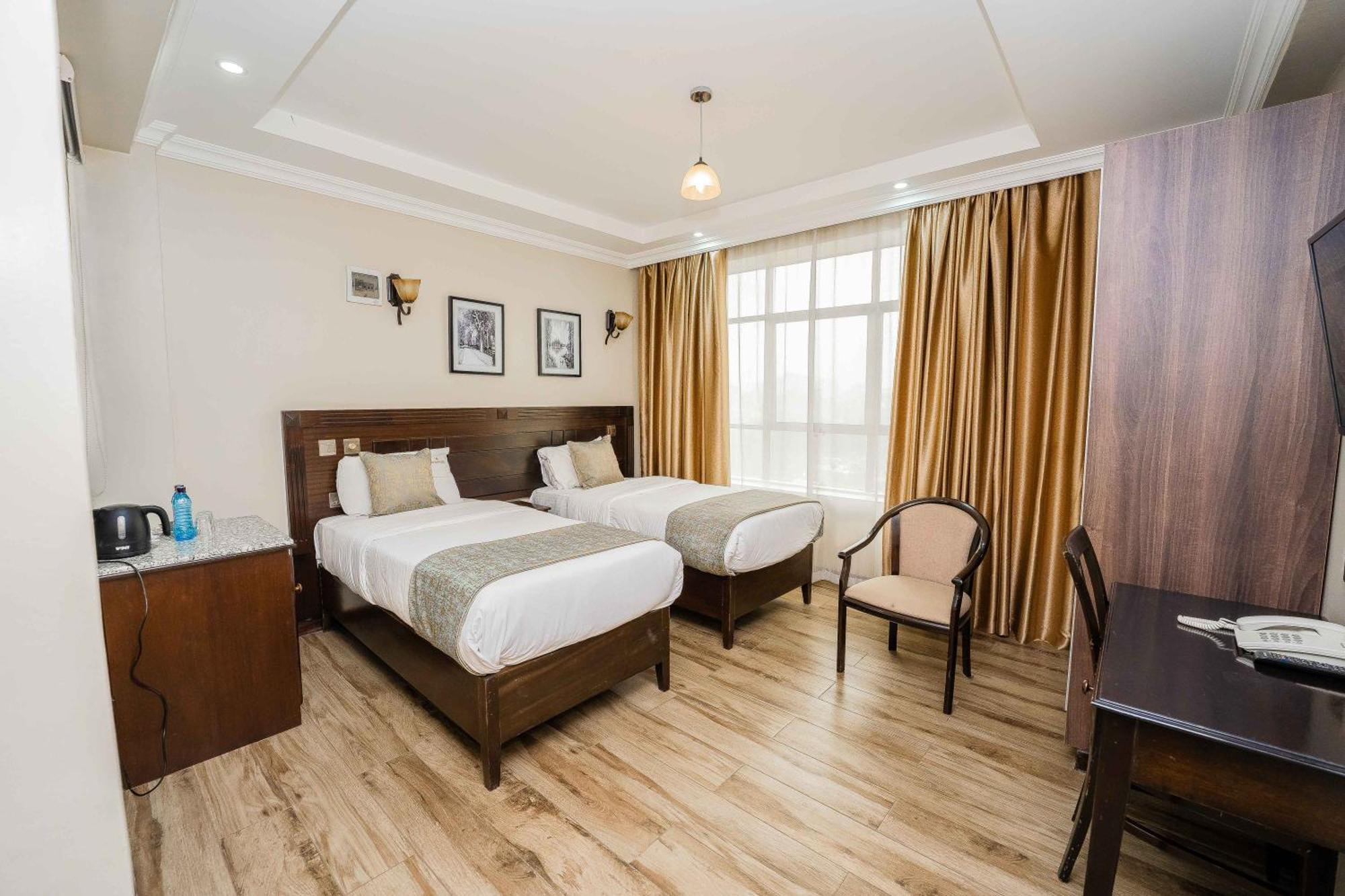 Hemak Suites Hotel Nairobi Esterno foto