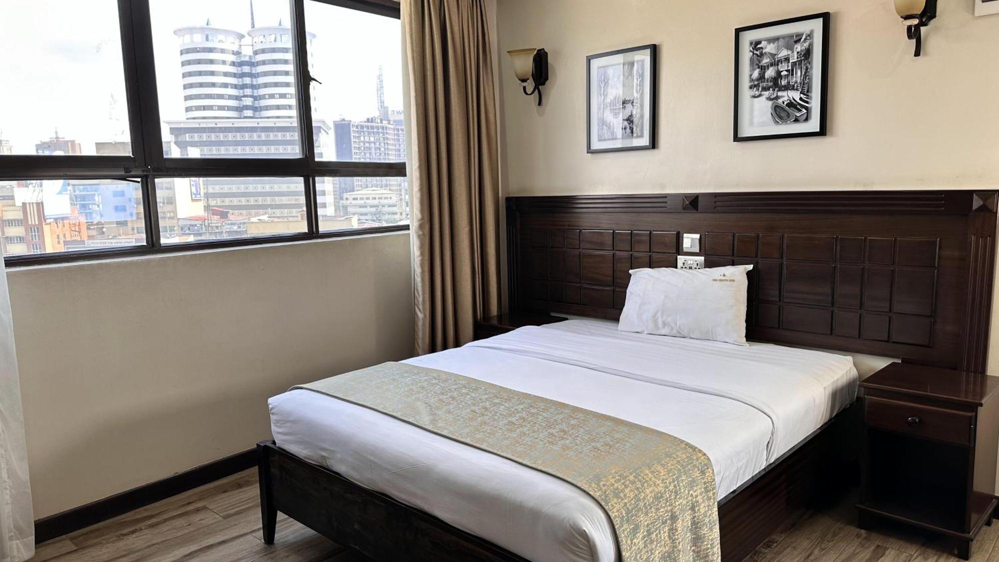 Hemak Suites Hotel Nairobi Esterno foto